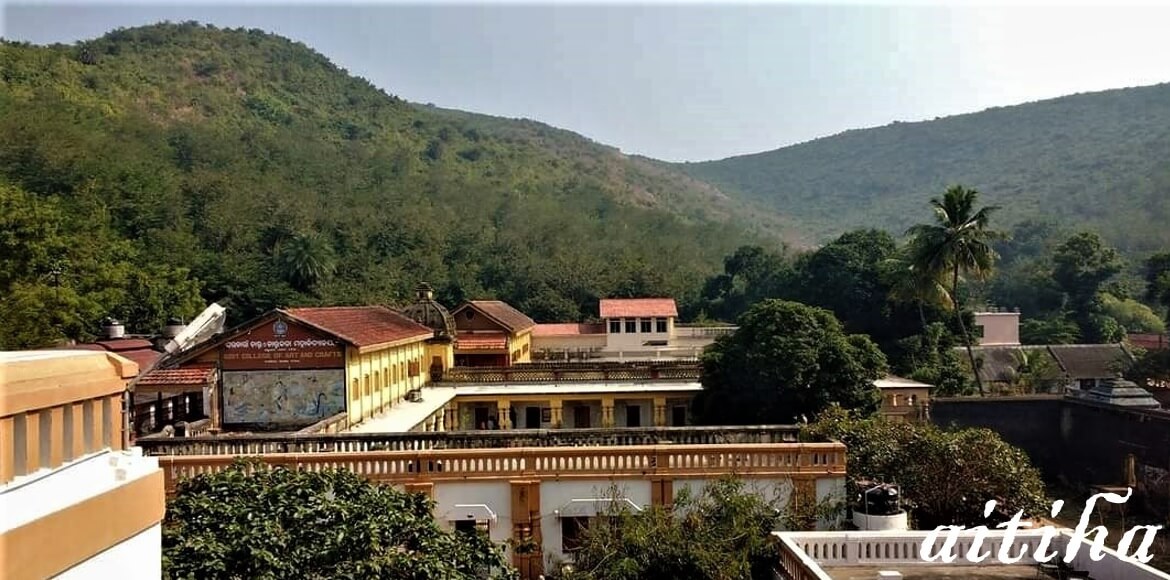 Palaces of Odisha: Khallikote